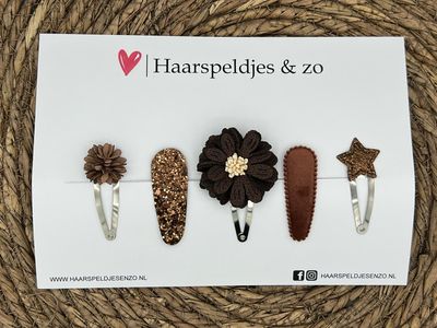Try-out mix 40 - mix van verschillende speldjes -bruin - glitters - kerst - feestdagen - 5 cm speldjes