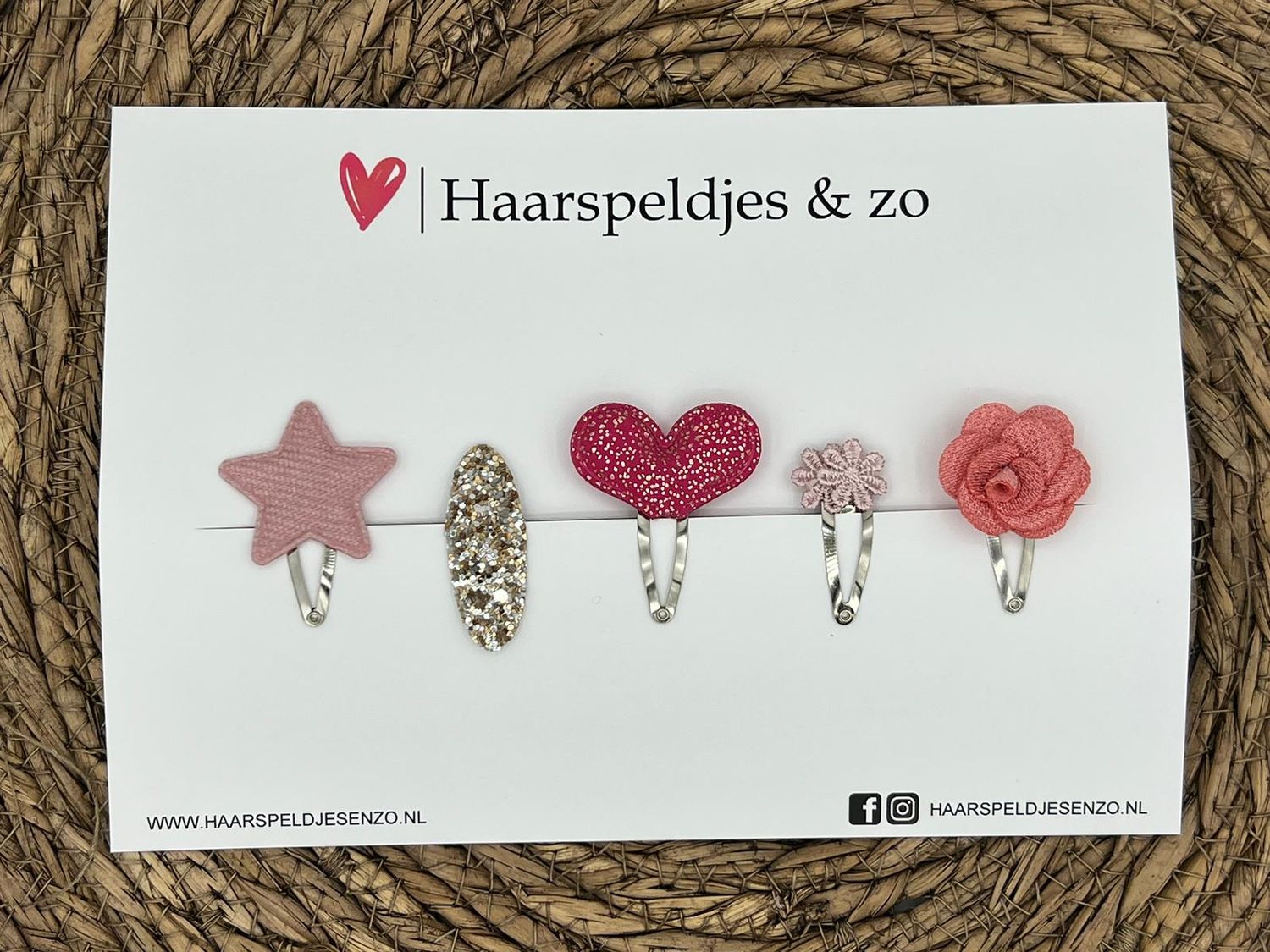 Try-out mix 24 - mix van verschillende speldjes - roze - glitters - kerst - feestdagen - 3 cm speldjes
