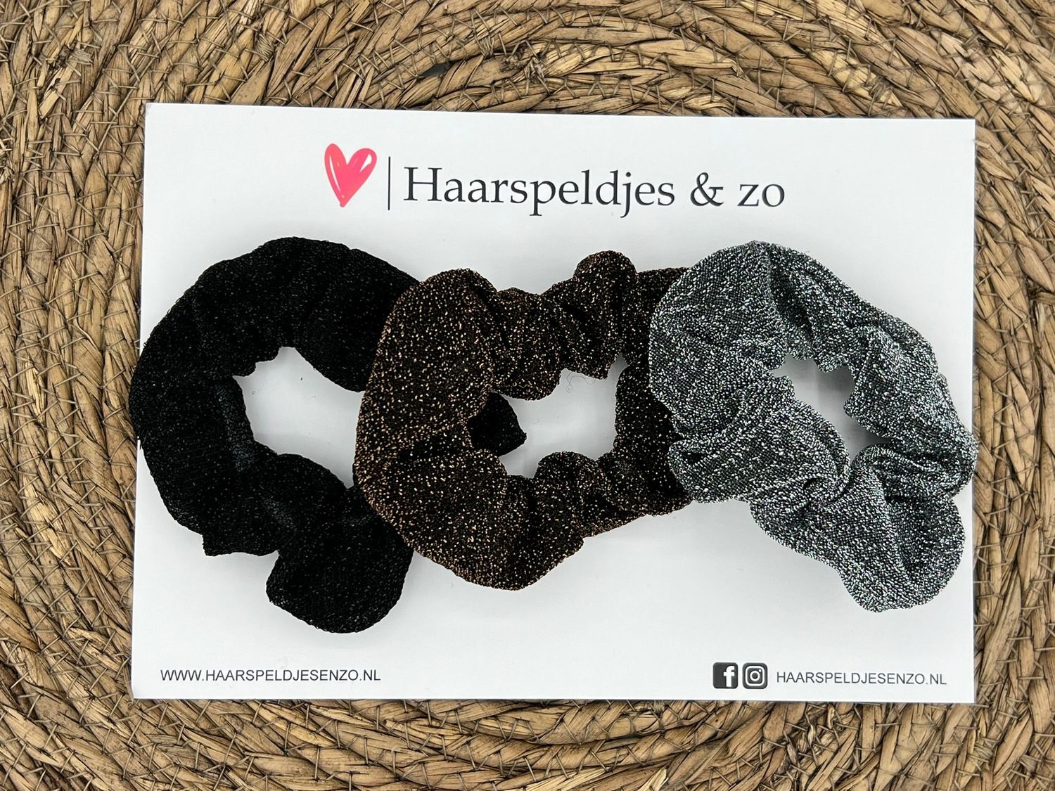 Scrunchies - elastiek - met glitters - kerst - set van drie - zilver/bruin/zwart