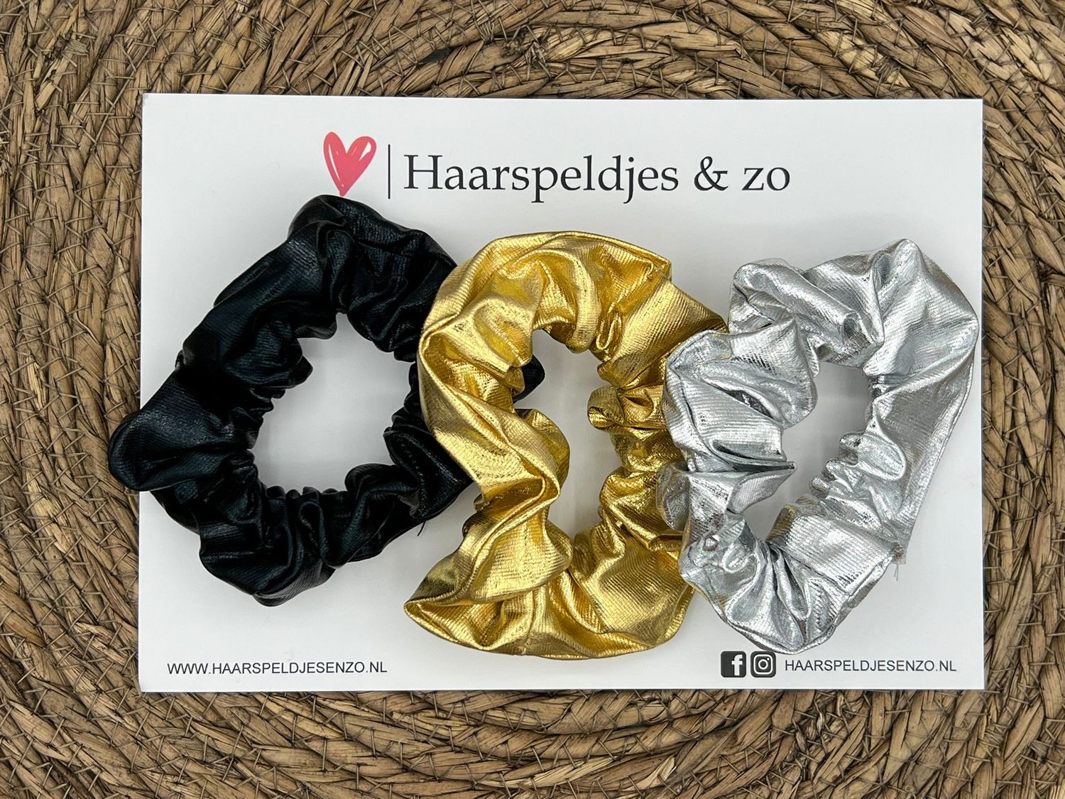 Scrunchies - elastiek - glimmende stof - kerst - set van drie - zwart/goud/zilver
