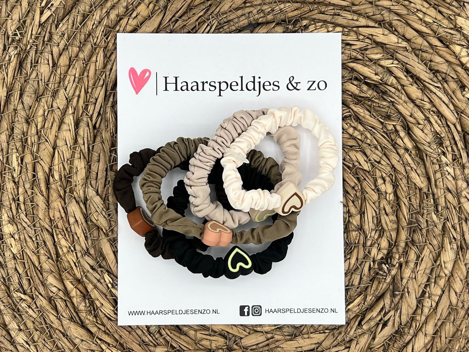 Haarelastiek - set van haarelastiekjes - scrunchies - hartje - 5 stuks - crème, beige,  khaki, bruin en zwart