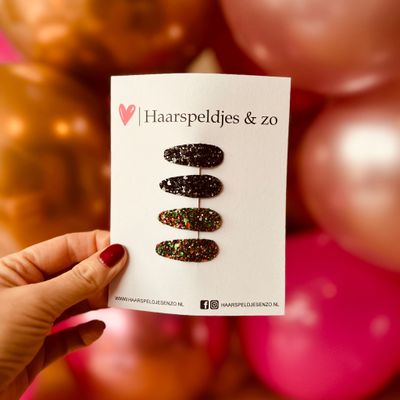 Haarspeldjes Lott setje 5 - chunky glitters - klikklakspeldje - zwart - rood/groen - kerst - feestdagen - 3 cm speldjes