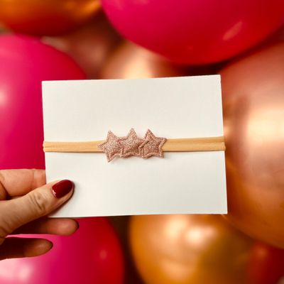 Baby haarbandje - elastiek - met sterretjes - roze - glitters - kerst – feestdagen