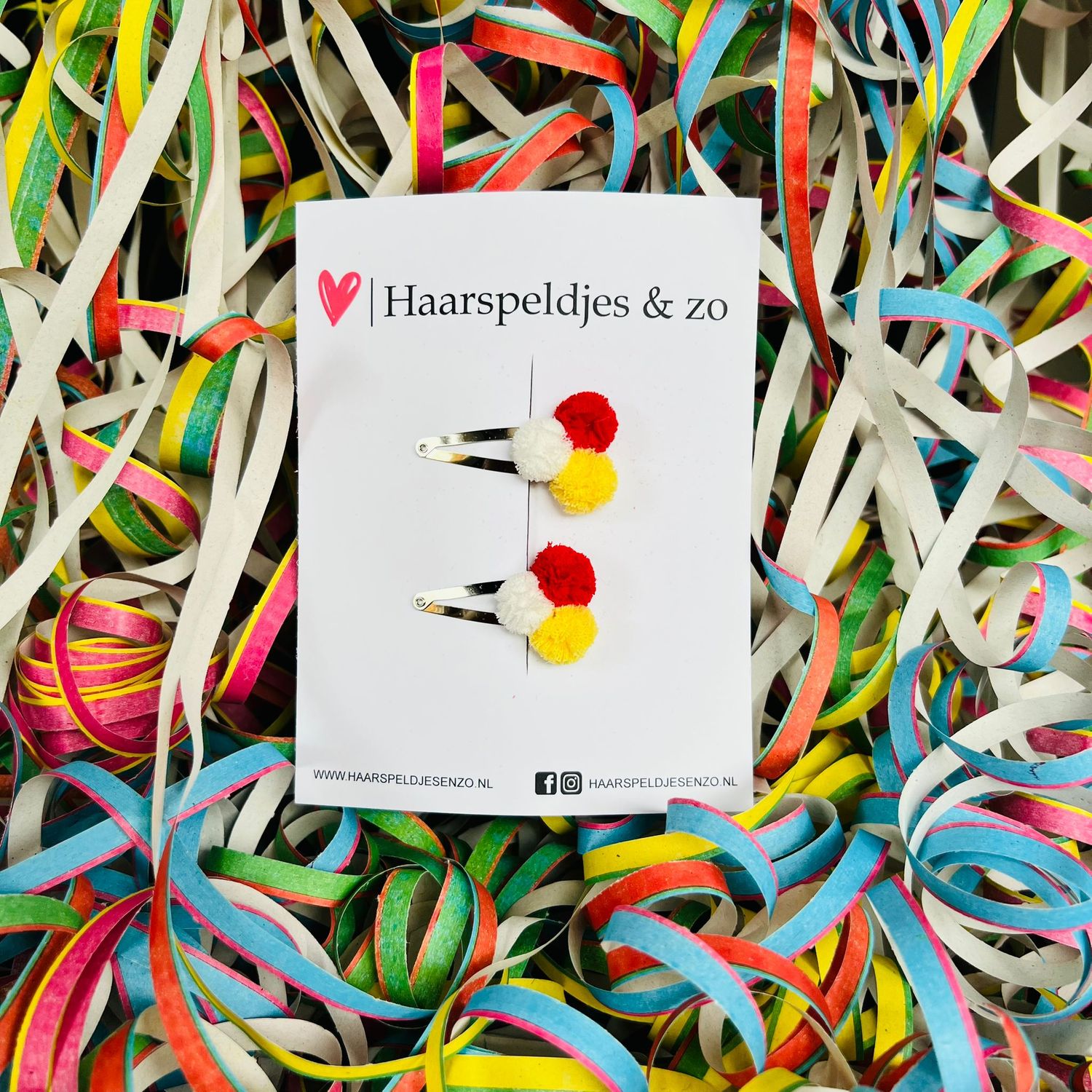 Oeteldonkse pompons op klikklakspeldjes - carnaval - 4 cm speldjes