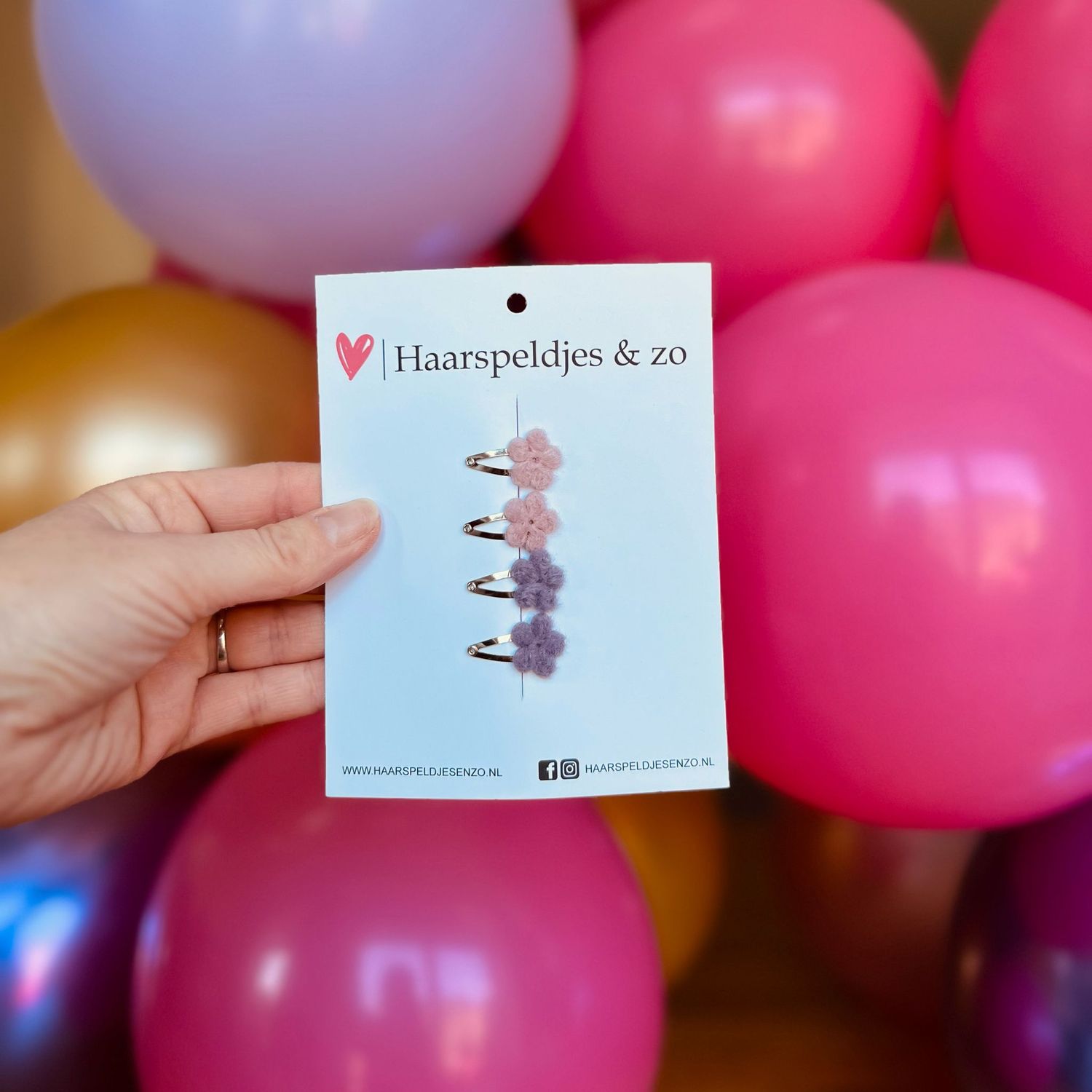 Baby haarspeldjes - mini - 2cm groot - voor de eerste lokjes haar - bloemetjes - wol - roze en paars