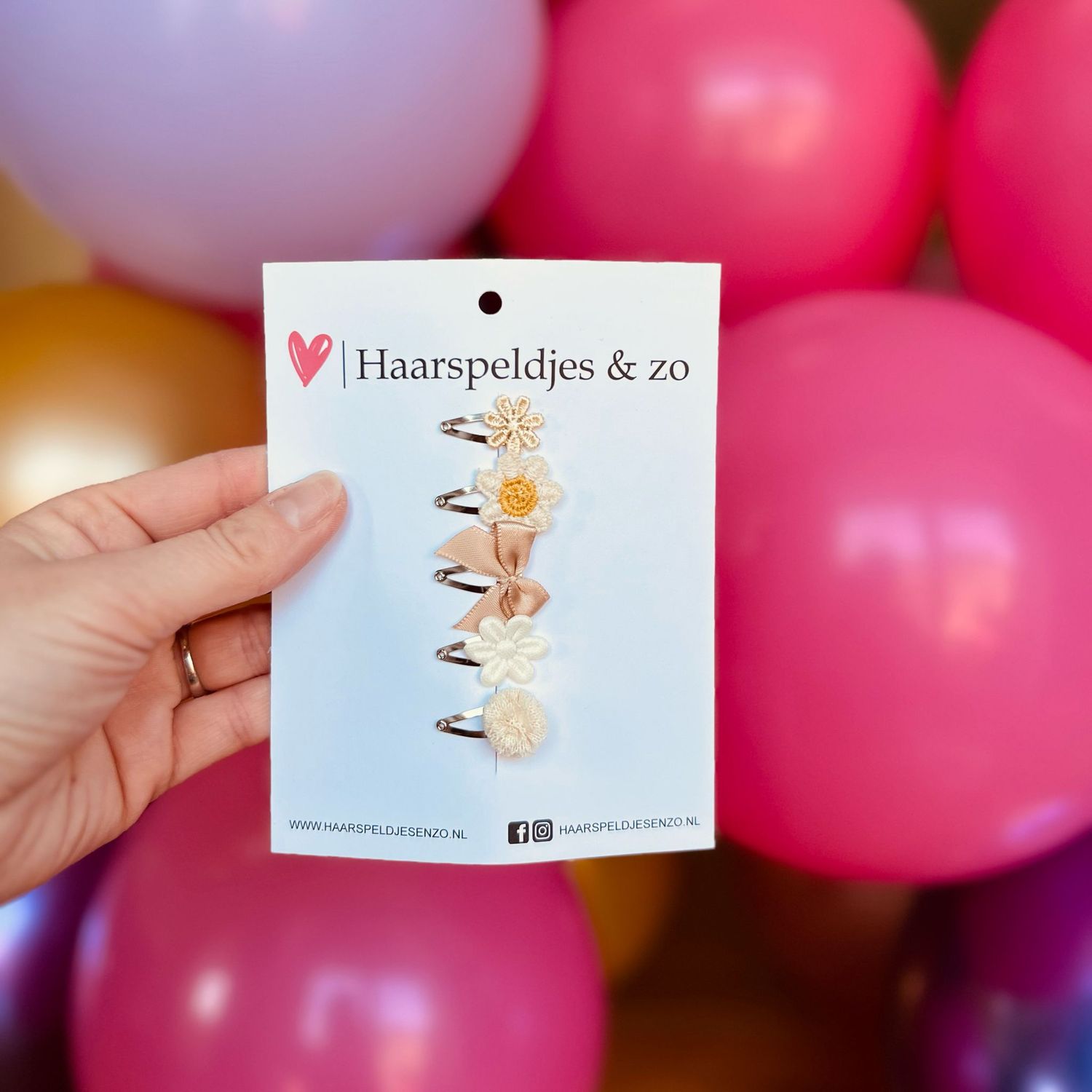 Baby haarspeldjes - mini mix - 2cm groot - voor de eerste lokjes haar - bloemetjes - beige