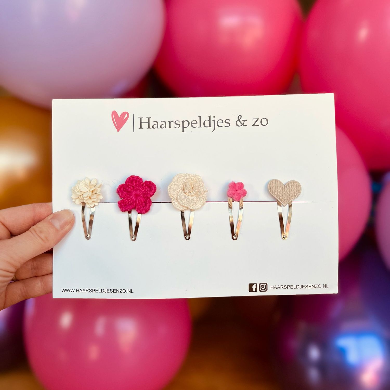 Try-out mix - mix van verschillende speldjes - bloemetjes - 4 cm speldjes - beige/roze