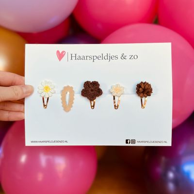 Try-out mix - mix van verschillende speldjes - bloemetjes - 3 cm speldjes - bruin/geel