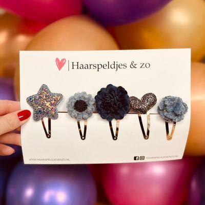 Try-out mix - mix van verschillende speldjes - bloemetjes - 5 cm speldjes - kerst - feestdagen - glitters - glimmend - blauw