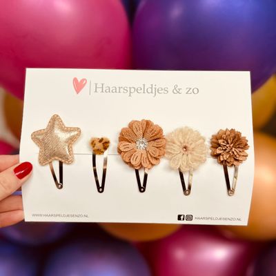 Try-out mix - mix van verschillende speldjes - bloemetjes - 5 cm speldjes - kerst - feestdagen - glitters - glimmend - khaki
