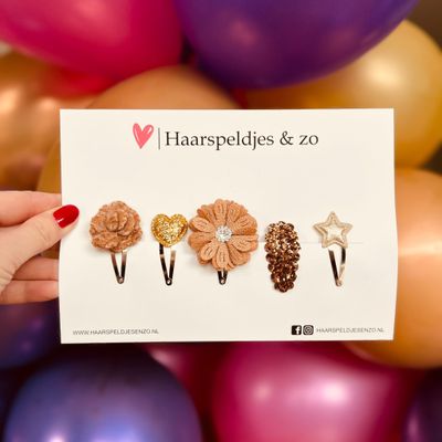 Try-out mix - mix van verschillende speldjes - bloemetjes - 4 cm speldjes - kerst - feestdagen - glitters - glimmend - bruin/khaki