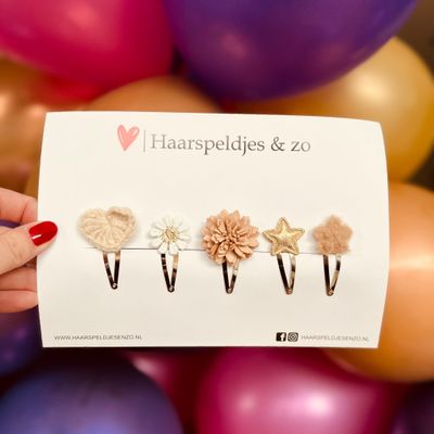 Try-out mix - mix van verschillende speldjes - bloemetjes - 4 cm speldjes - kerst - feestdagen - glitters - glimmend - beige