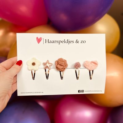 Try-out mix - mix van verschillende speldjes - bloemetjes - 4 cm speldjes - kerst - feestdagen - glitters - glimmend - beige/roze