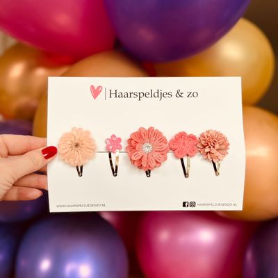 Try-out mix - mix van verschillende speldjes - bloemetjes - 4 cm speldjes - kerst - feestdagen - glitters - glimmend - roze