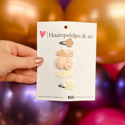 Baby haarspeldjes - mini - 2cm groot - voor de eerste lokjes haar - imitatieleer - bloemetjes - hartjes - sterretjes - beige/roze