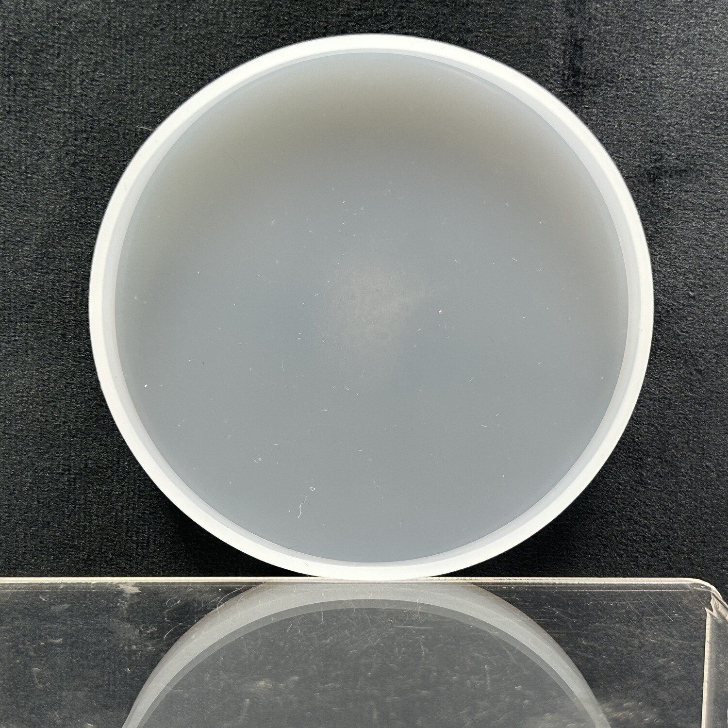 Molde para porta vaso redondo 9 cm de diámetro 1 cm de profundidad.
