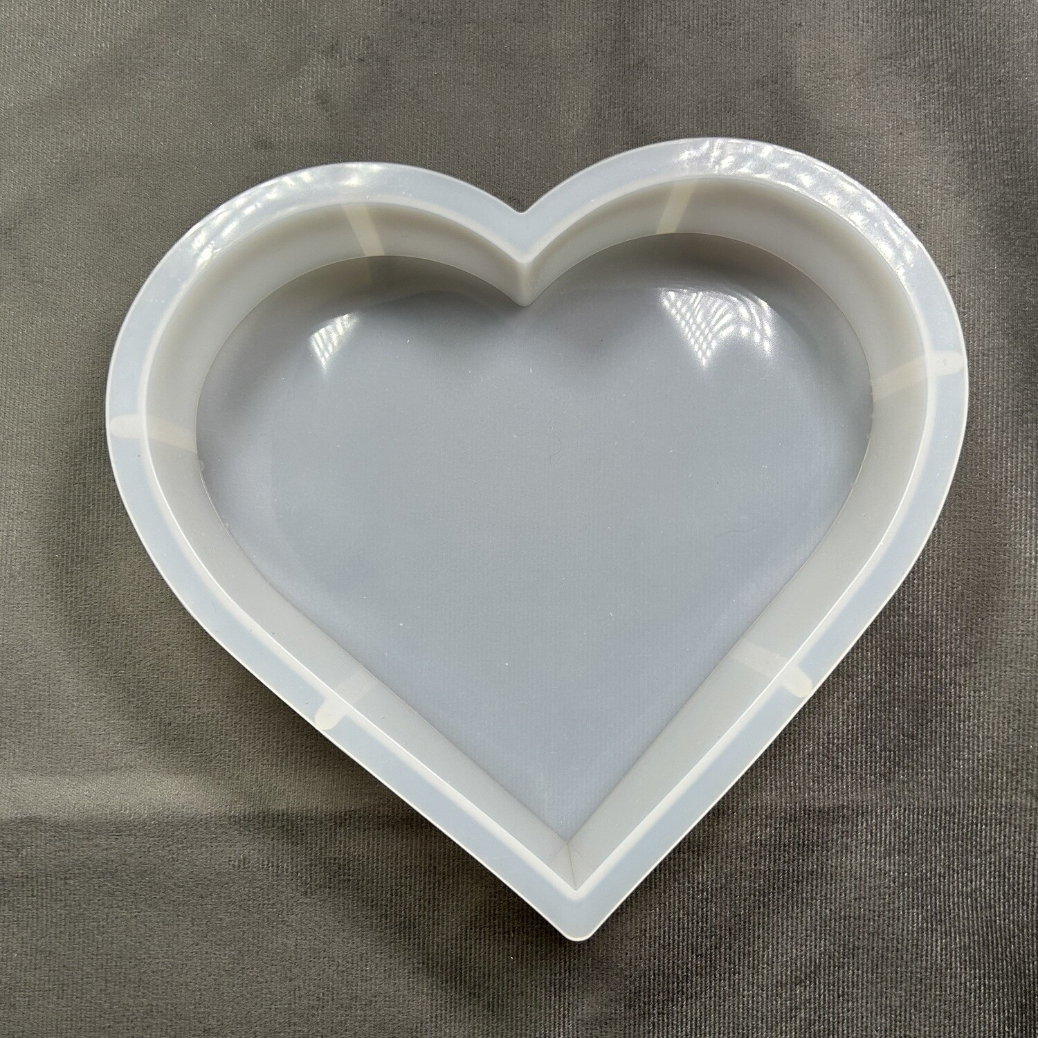 Molde para encapsular en forma de corazón 18 cm de diámetro 5 cm de profundidad
