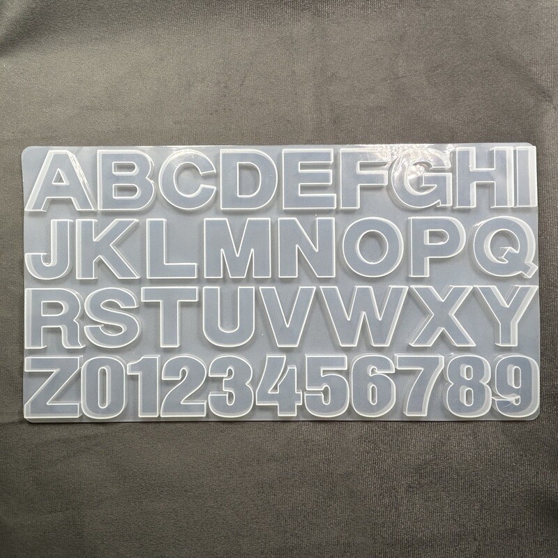 Molde de silicona letras y números de 4 cm de largo.