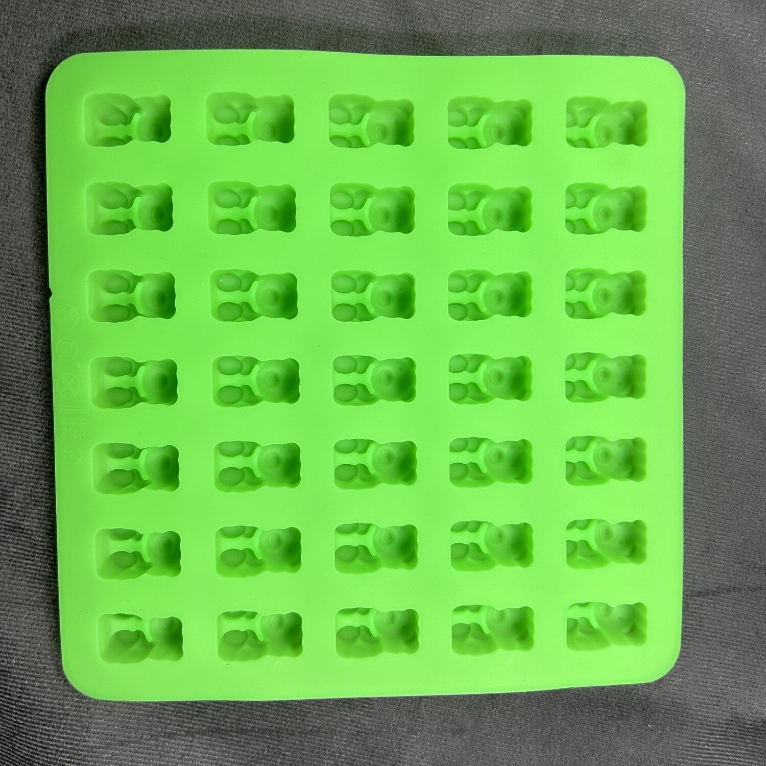 Molde de silicona para gummy bears de 1 pulgada de largo cada uno