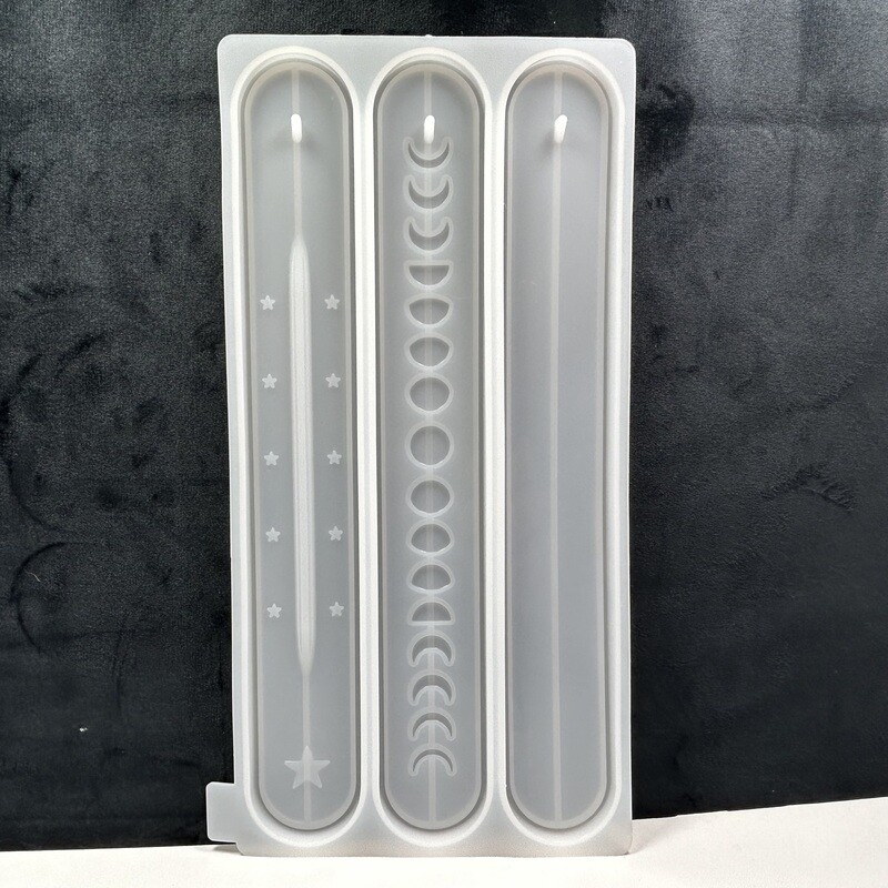 Molde de silicon de 3 bases para incienso con bordes redondos.