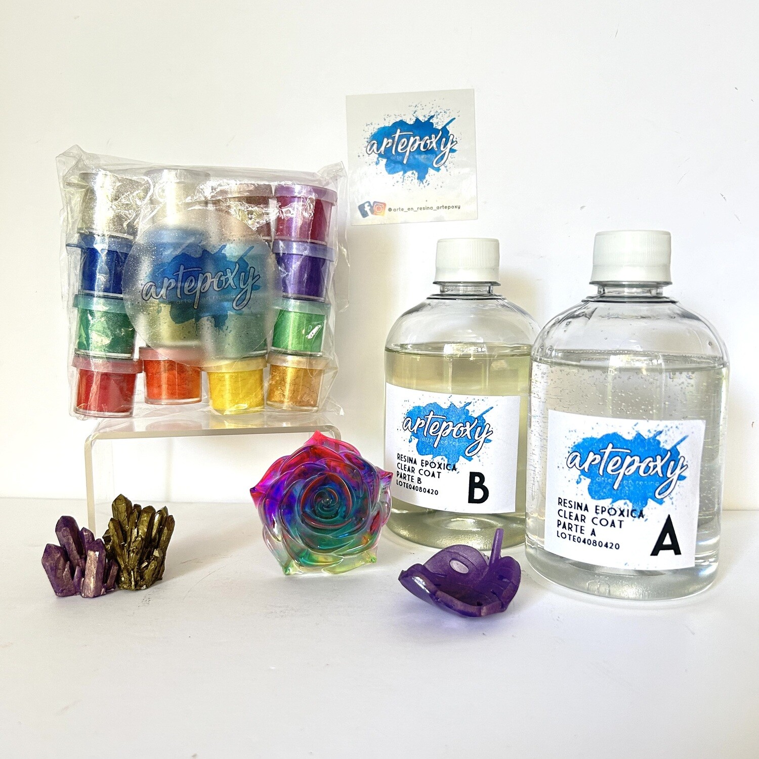 Combo de 1 litro de resina y 16 colores de polvo de mica de 5g c/u.