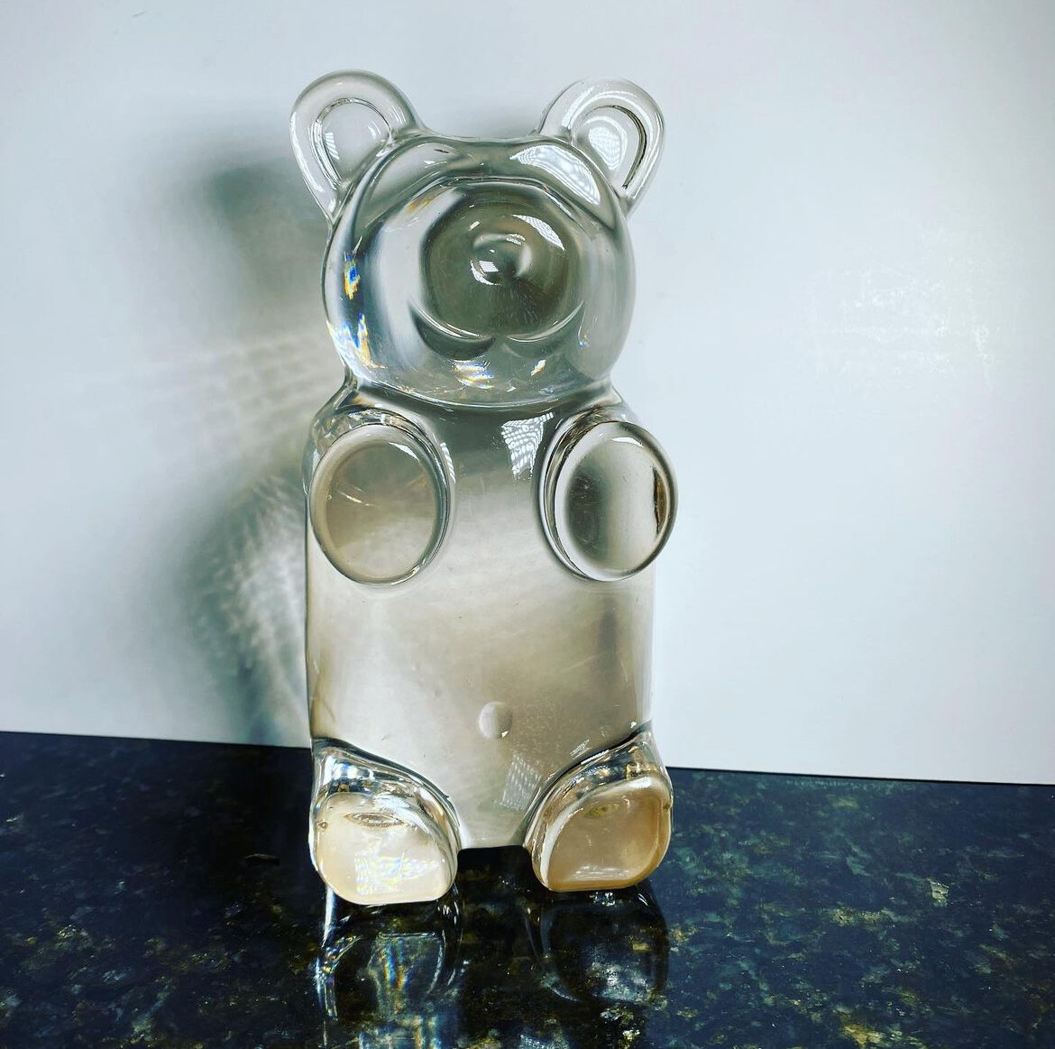Gummy bears de resina. 
Grande 20 cm. ( Q700)
Mediano 11 cm. ( Q350)