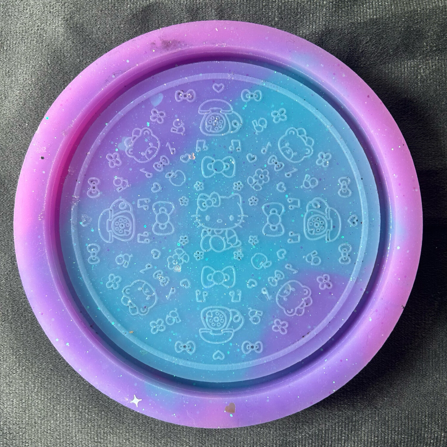 Molde Redondo 13.5 cm. Hello kitty