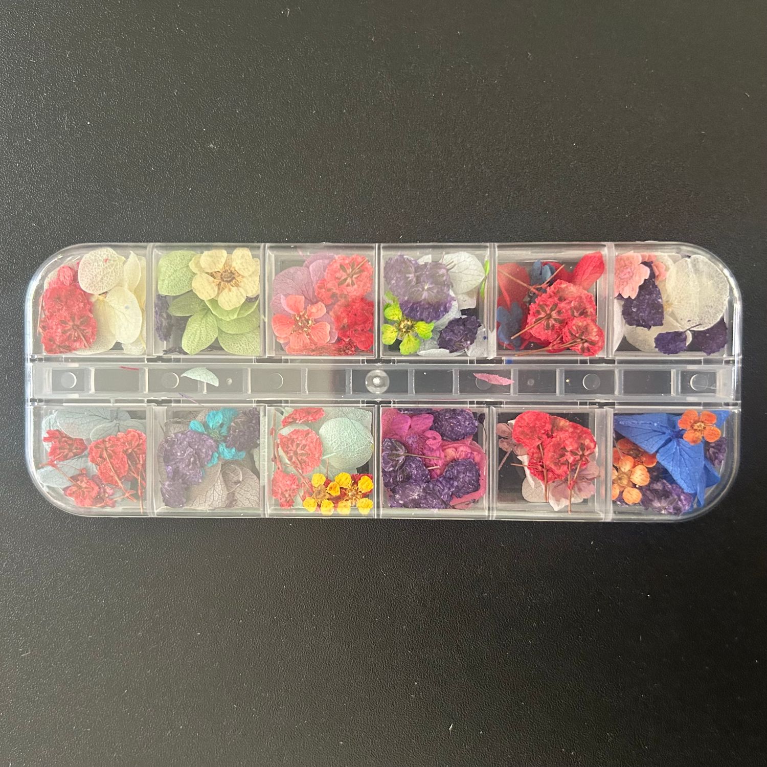 Caja de mini florecitas secas