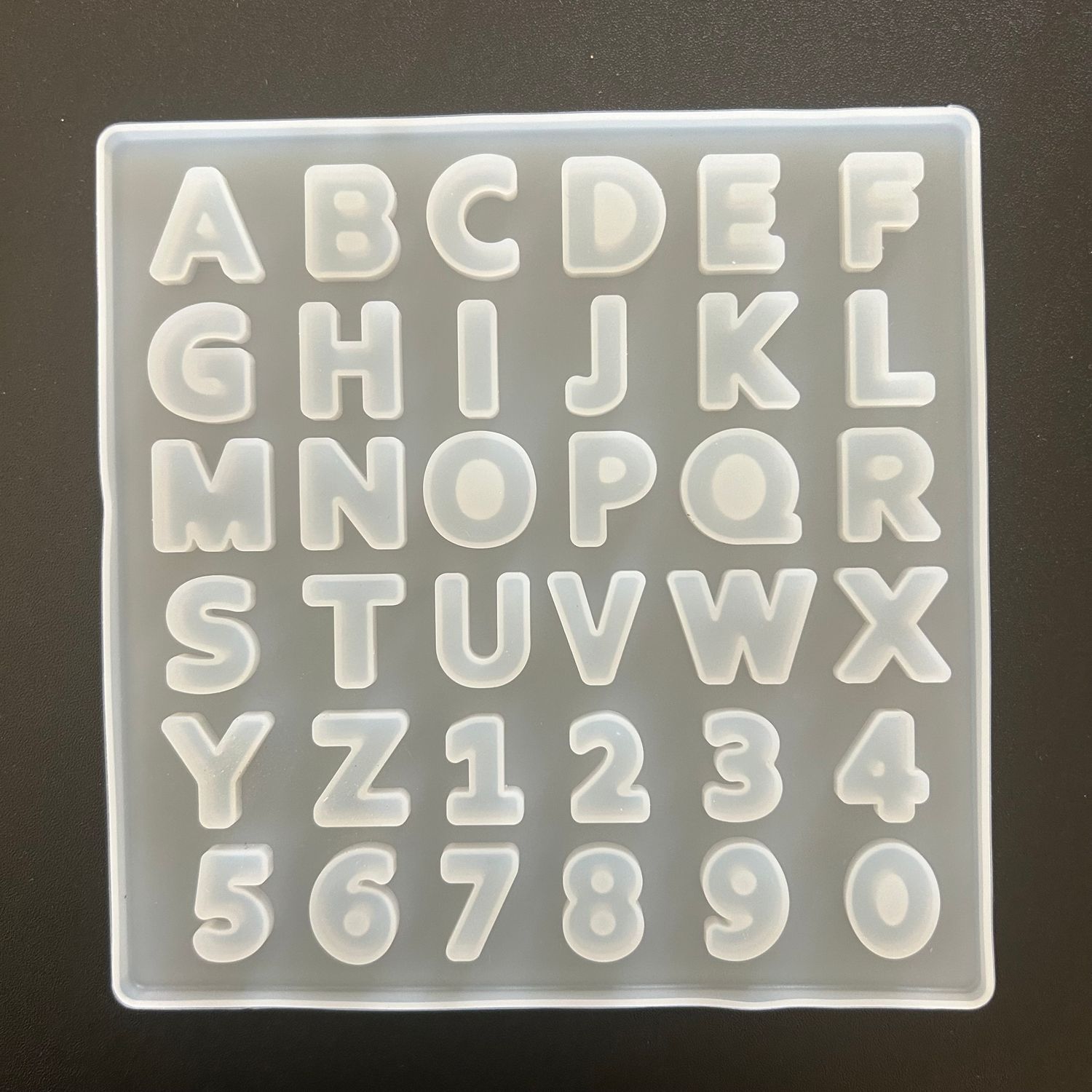 Molde silicon mini letras de 1.5 cm
