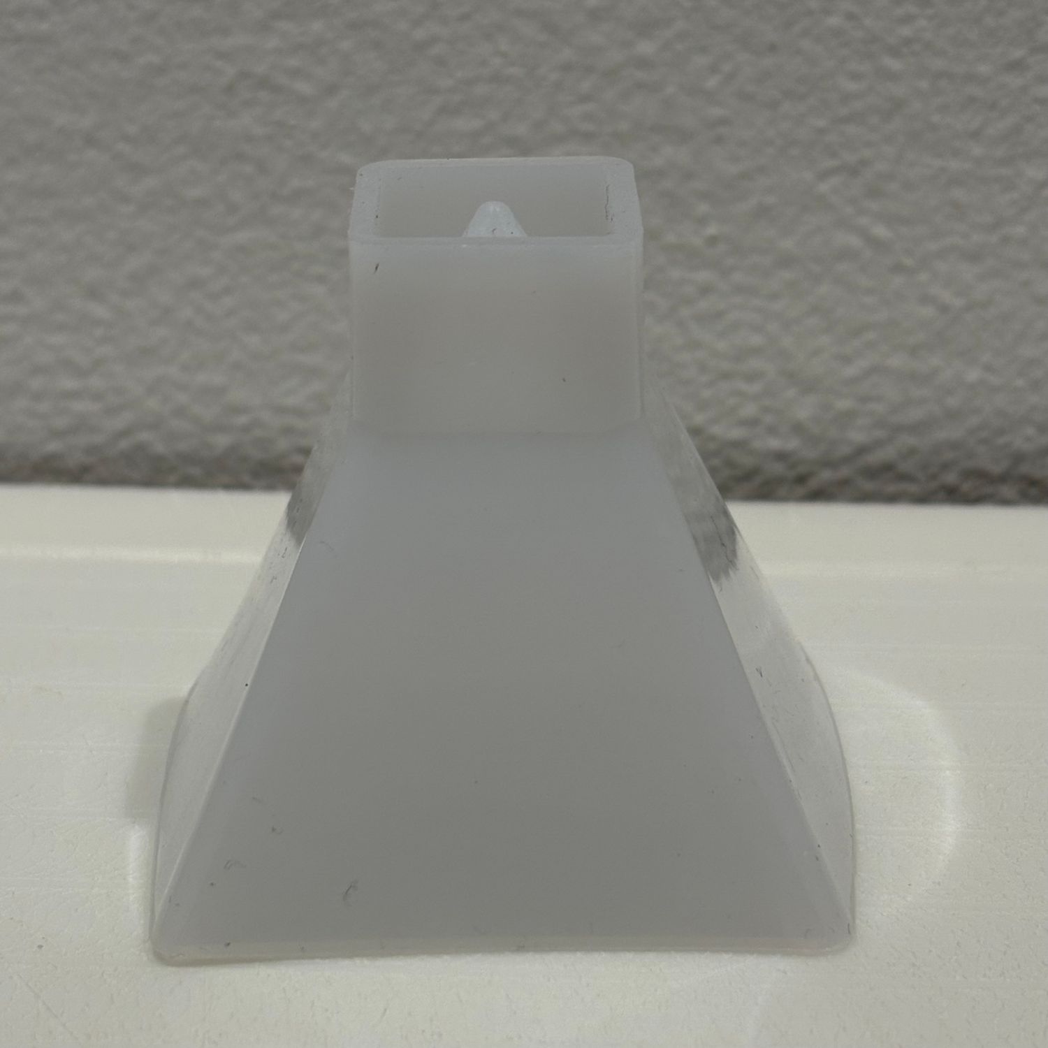 Molde pirámide 5cm x5cm  de base