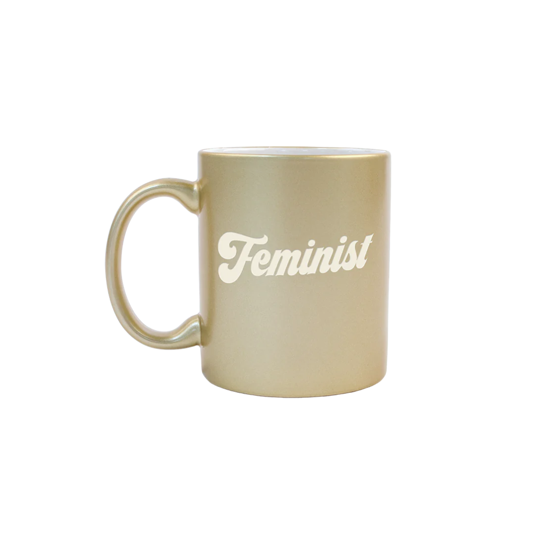 Sand carved metallic mug gold