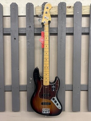 Fender American Professional II Jazz Bass®, 3-Color Sunburst
