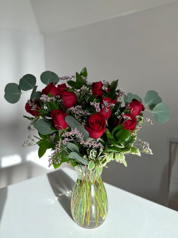 Dozen (12) Red Roses In A Vase