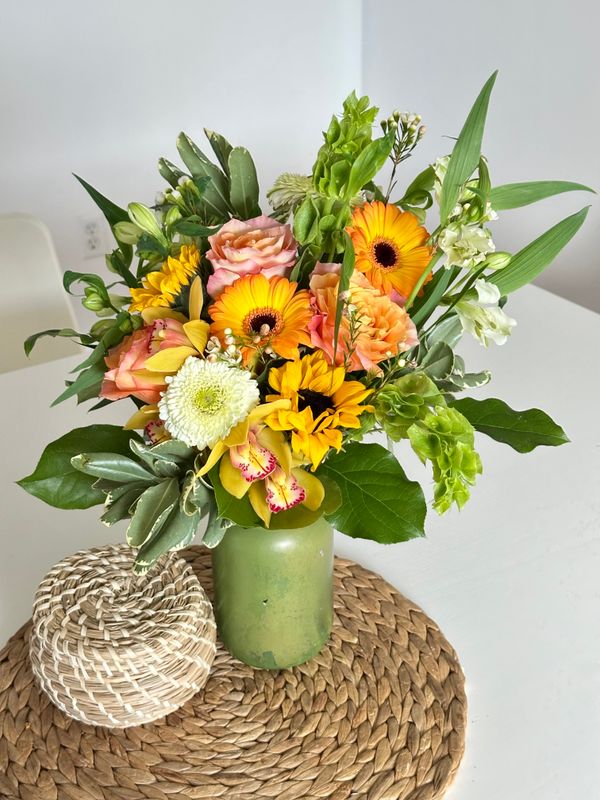 Golden Hour Arrangement (Pet-Friendly)