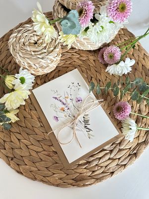 Blooms & Notes - Floral Greeting Cards Set