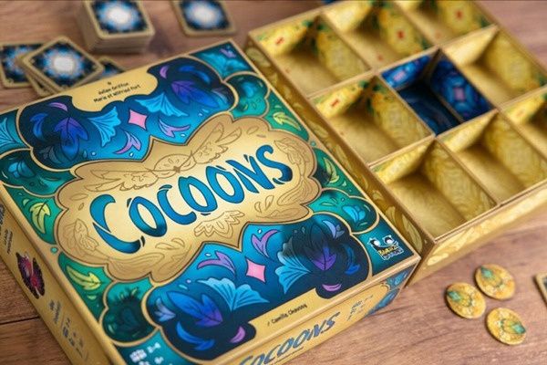 Cocoons: La boite mystérieuse