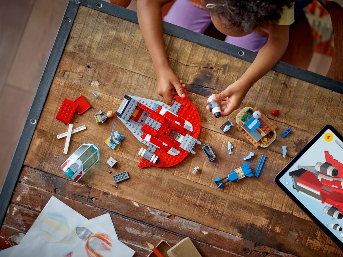 Lego Star Wars 75384 The Crimson Firehawk