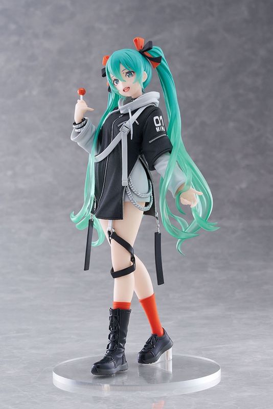 Hatsune Miku Figure - Fashion (PUNK Ver.)
