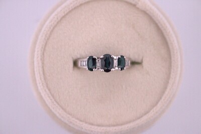 10kw Diamond & Blue Sapphire Ring 2.5gr