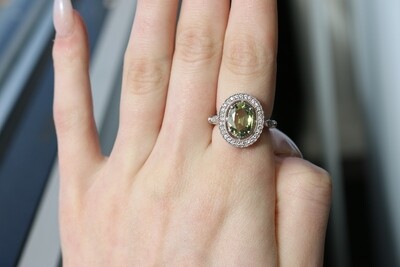 14kw 3.21CTW Chrysoberyl w/Diamond Halo Vintage Style Ring