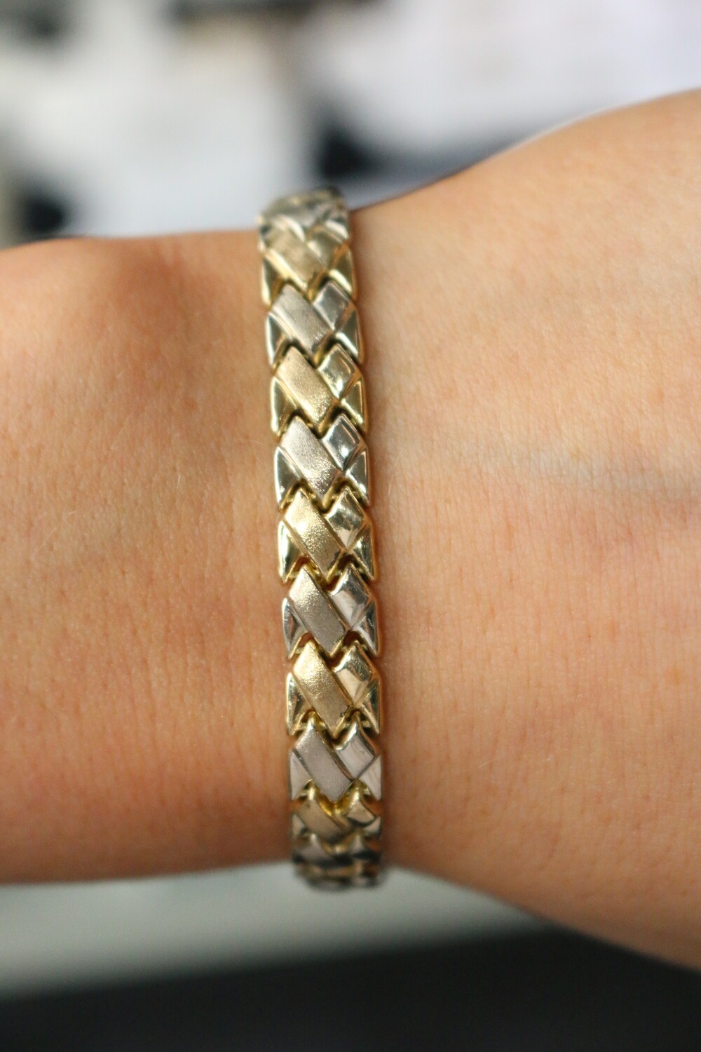 14ktt Fancy Brushed Bracelet 8''