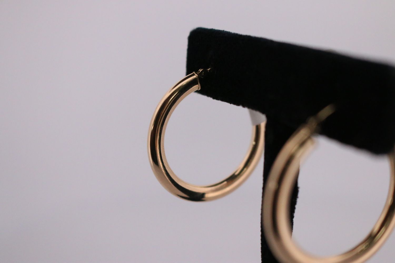 14ky Hoop Hollow Earrings