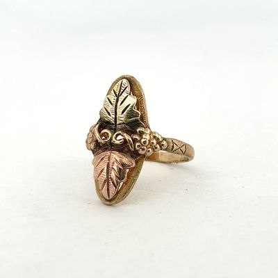 10kt - 12kt Black Hills Gold Ring