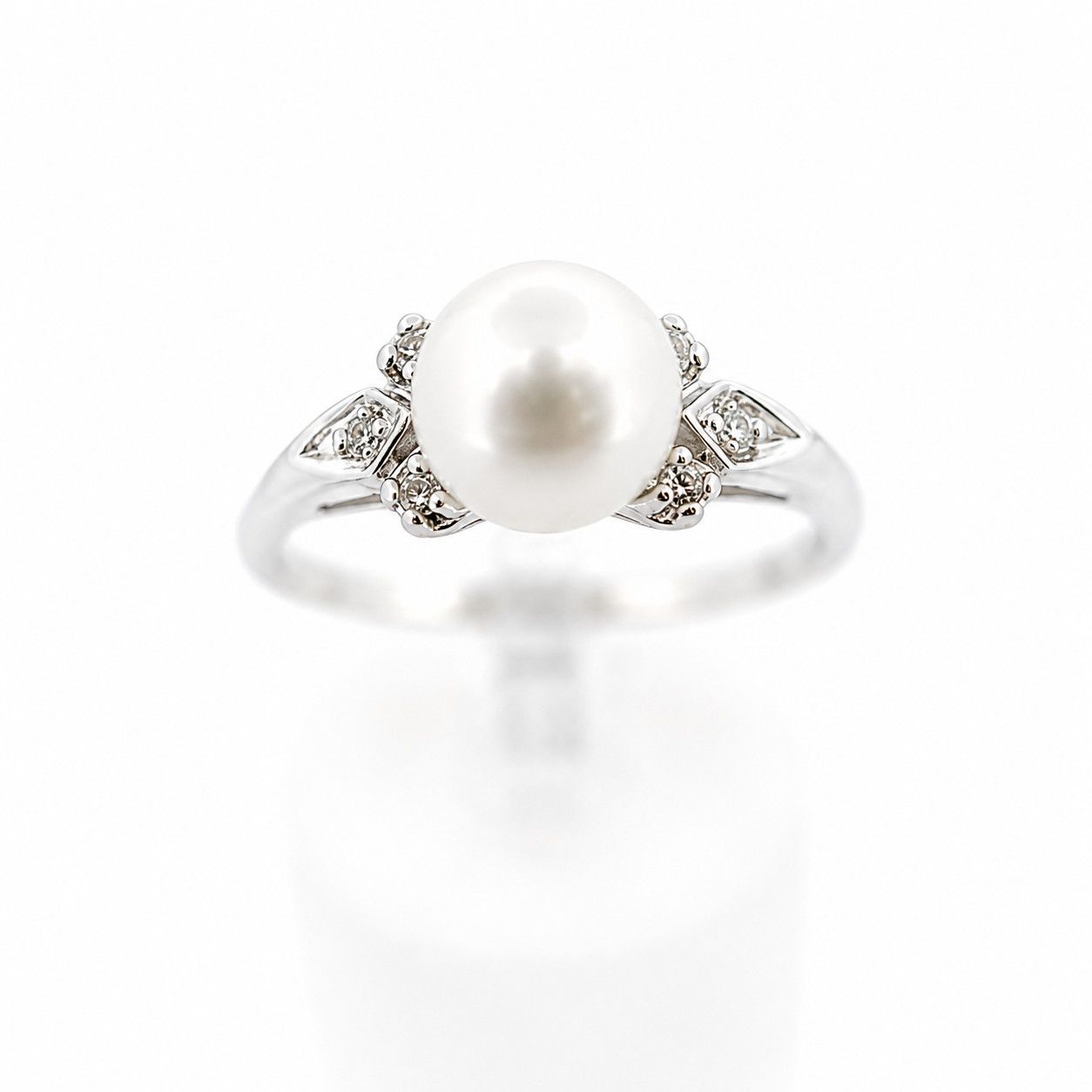 14kw Vintage Inspired Pearl and Single Cut Diamond Ring 14kw Vintage Inspired Pearl and Single Cut Diamond Ring
