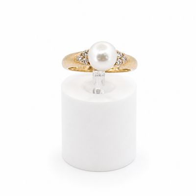 14ky Pearl and 1/8 ctw Diamond Ring