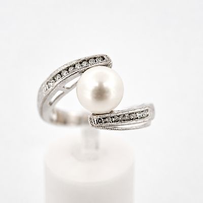 10kw Pearl and 1/7ctw Diamond Bypass Ring