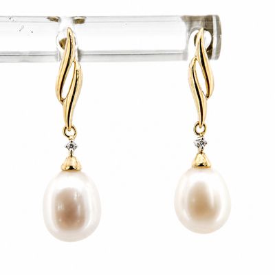 10ky Pearl Dangle Earrings with Melee Accent