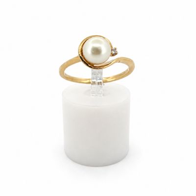 14ky Fancy Freshwater Pearl and Diamond Ring