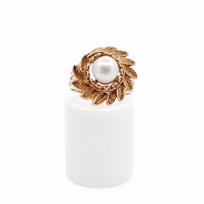 10ky Carved Feather Halo Pearl Ring
