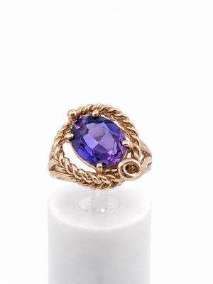 14ky Oval Braided Halo Amethyst Ring